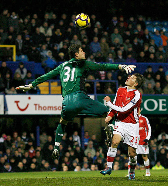 我们拭目以 我们拭目以